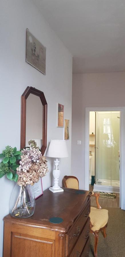 Maison De Berry Bed & Breakfast วิลล์ดู-เลส์-ปัวล์ส ภายนอก รูปภาพ